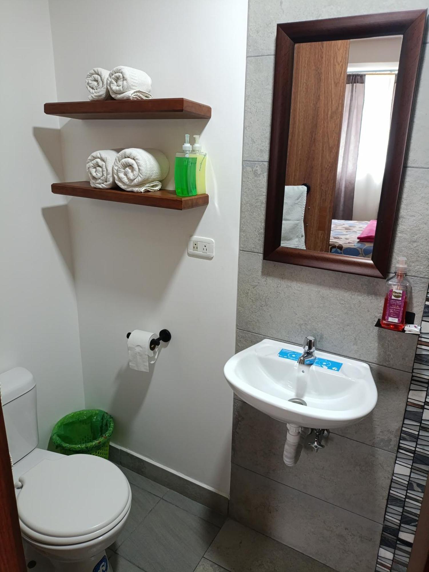 Hospedaje Wiruyana Cotacachi Exteriör bild